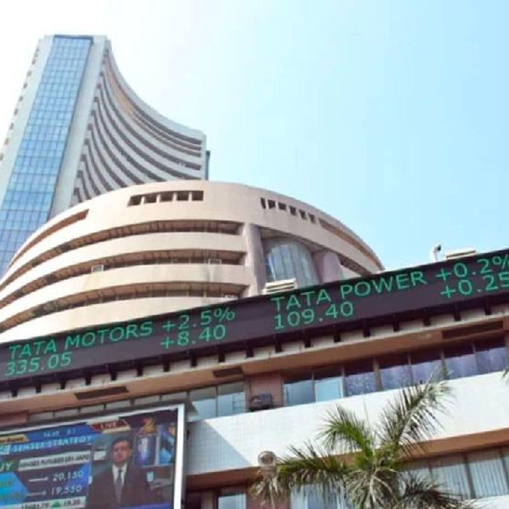 सेंसेक्स 50 अंक चढ़कर 82,370 पर कारोबार कर रहा:निफ्टी 25,000 के ऊपर; NSE के रियल्टी, ऑटो और मेटल सेक्टर में ज्यादा खरीदारी 