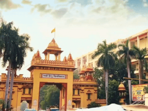 BHU ने जारी की निलंबित,निष्कासित डिबार छात्र-छात्राओं की सूची:आठ साल में 35 मामलों में 114 छात्रों पर अनुशासनात्मक कार्रवाई 