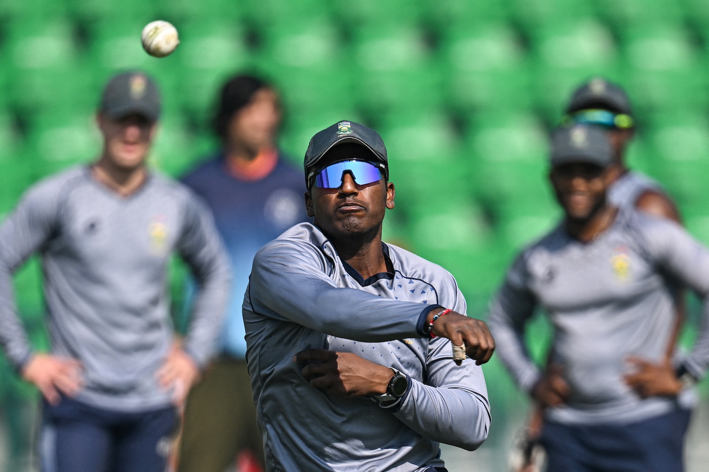 ​Zimbabwe bowl first; debuts for Senokwane, Subrayen, Matigimu 