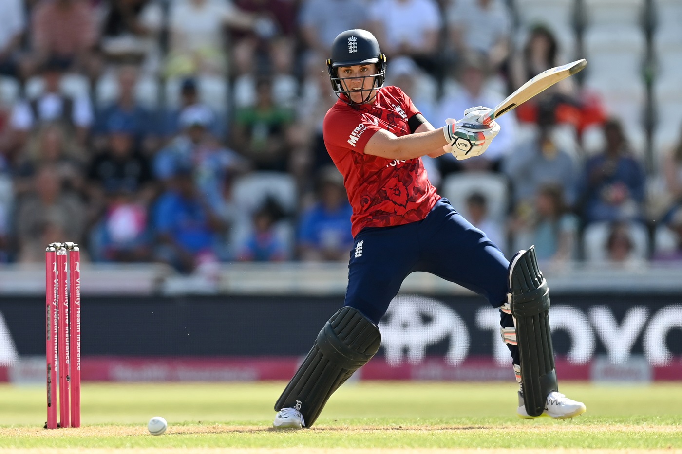 ​Sciver-Brunt out of remainder of T20I series, Bouchier called up 
