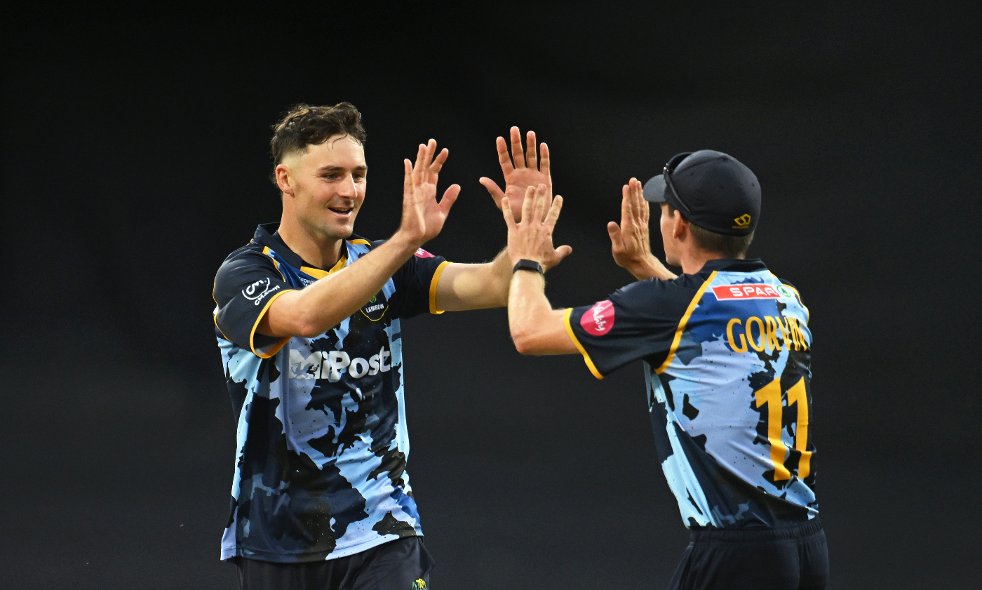 ​Leonard five-for condemns former team to tight two-run loss 