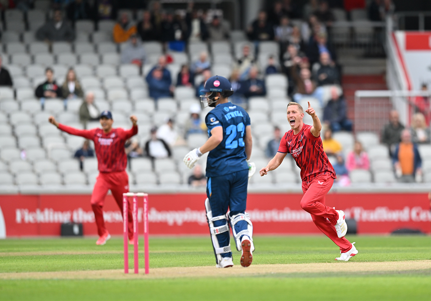 ​Luke Wood’s crucial early strikes seal Lancashire victory 
