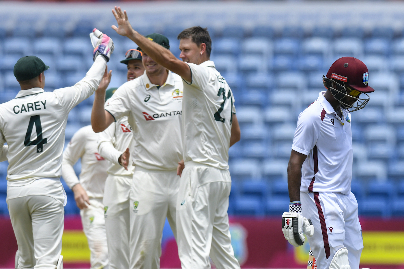 ​’He hasn’t looked good’ – Sammy concedes there is pressure on Brathwaite 