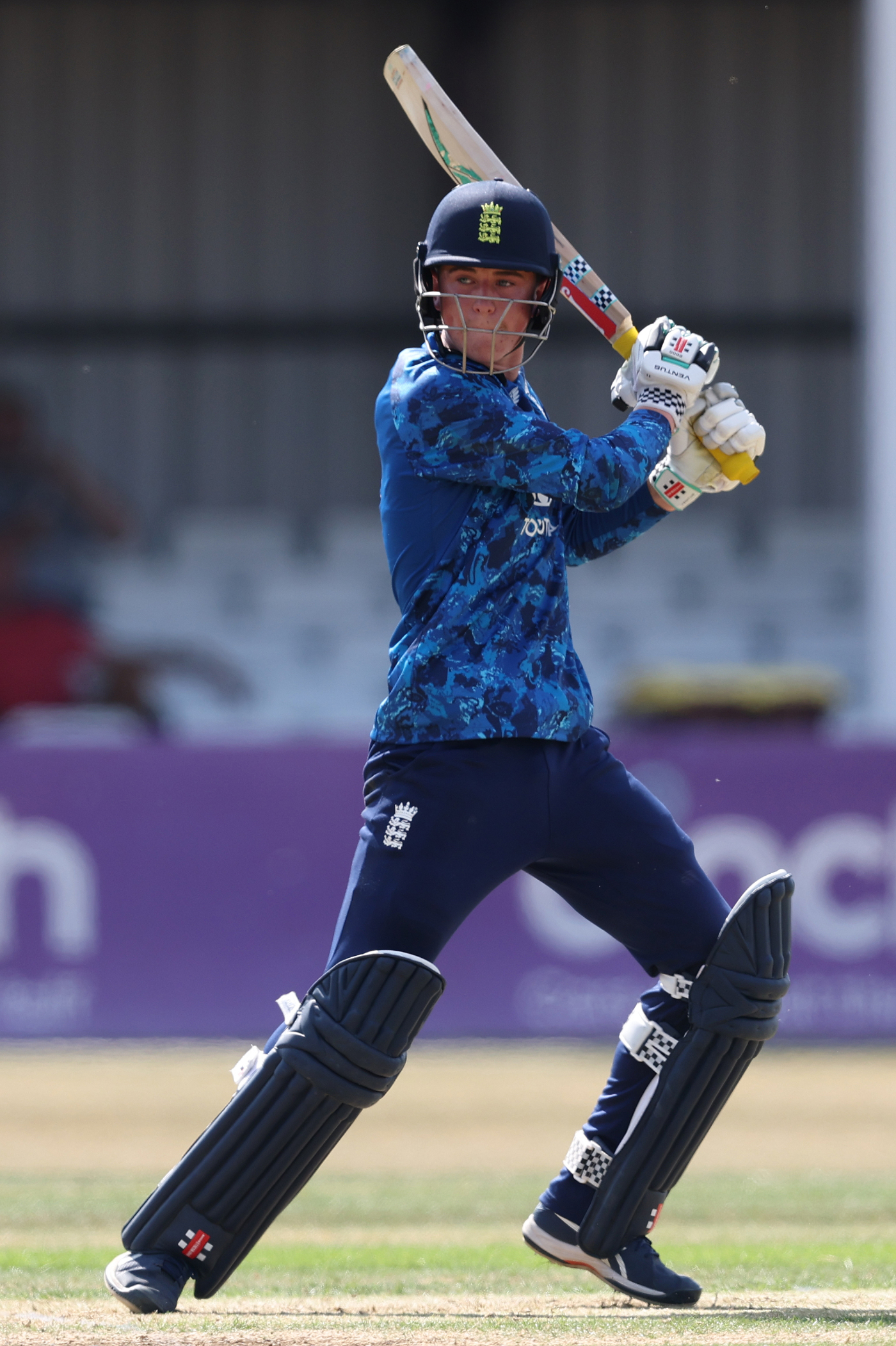 ​Mayes seals chase as England U19s land consolation victory 