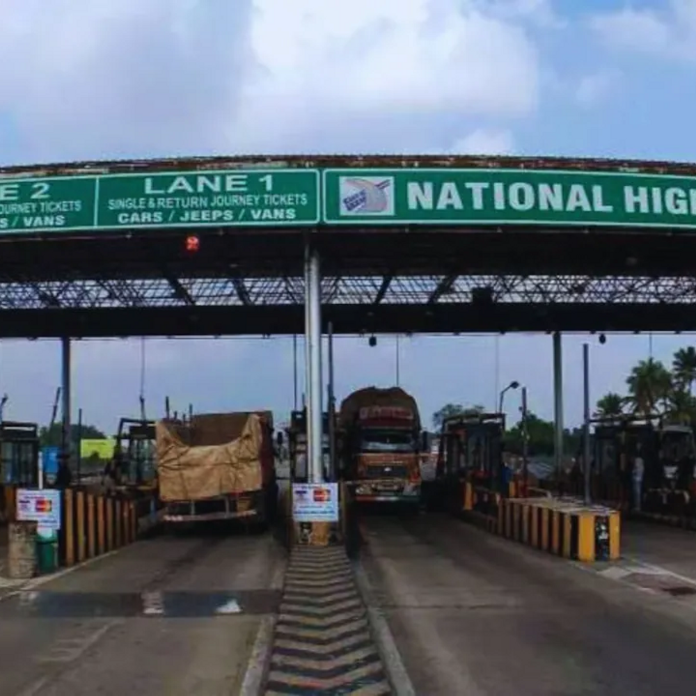 नेशनल हाईवे पर अब आधा लगेगा टोल:सरकार ने इसमें 50% की कटौती की, सवाल-जवाब में समझें ये नया बदलाव 