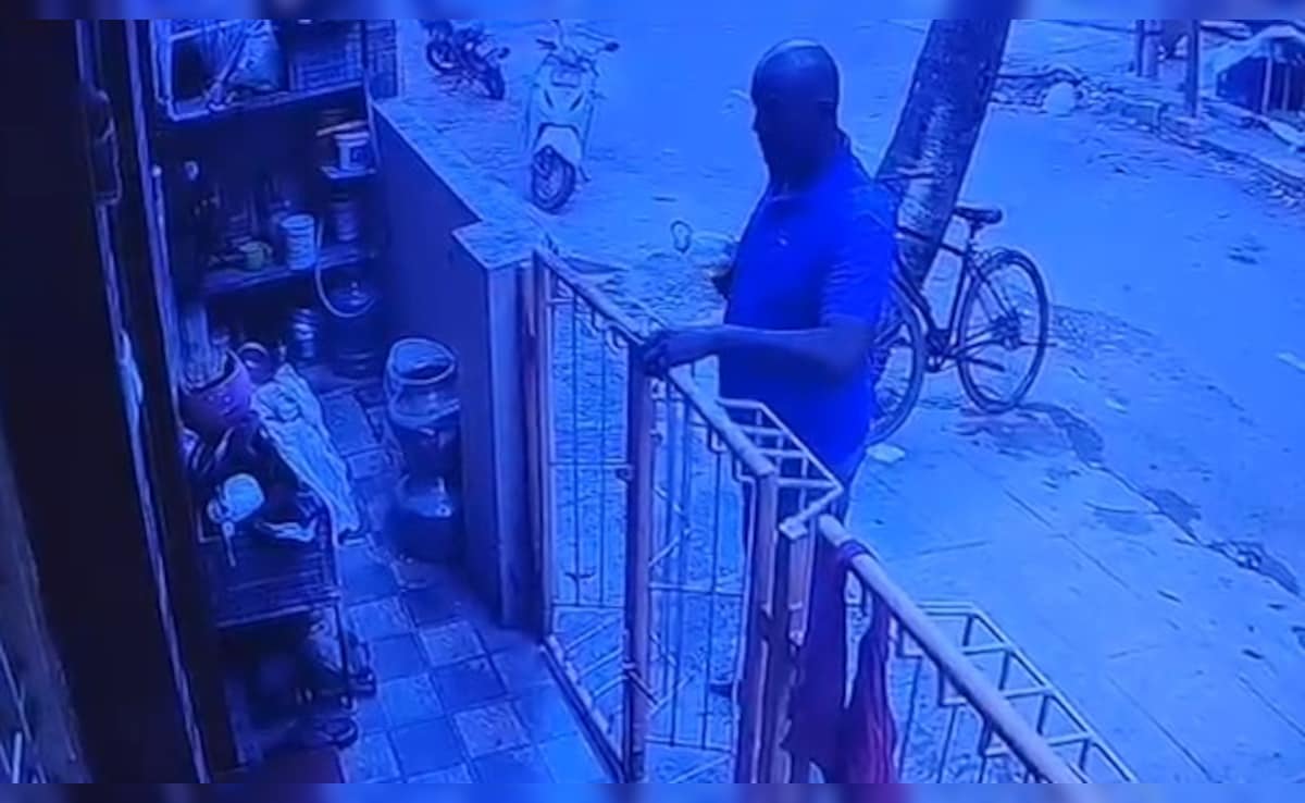 छिड़का पेट्रोल और लगा दी आग… 5 लाख के लोन को लेकर था विवाद, बेंगलुरु का ये मामला आपको हैरान कर देगा 