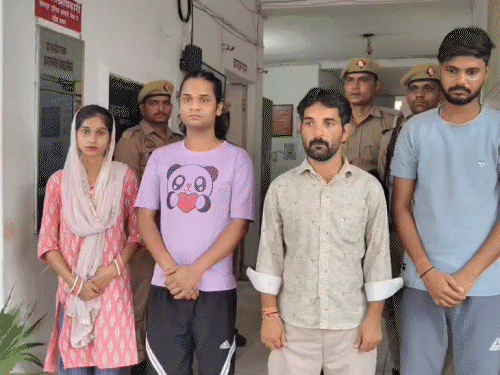 सीतापुर में कारोबारी की त्रिशूल से हत्या, शव लेकर घूमे:महिला से अश्लील बातें करता था, पति ने घर बुलाया, पीट-पीटकर मार डाला 