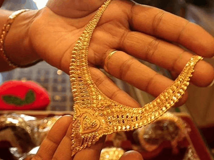 इस हफ्ते सोने-चांदी में रही तेजी:सोना ₹1,237 बढ़कर ₹97021 पर पहुंचा, चांदी ₹2387 महंगी होकर ₹1.08 किलो बिक रही 