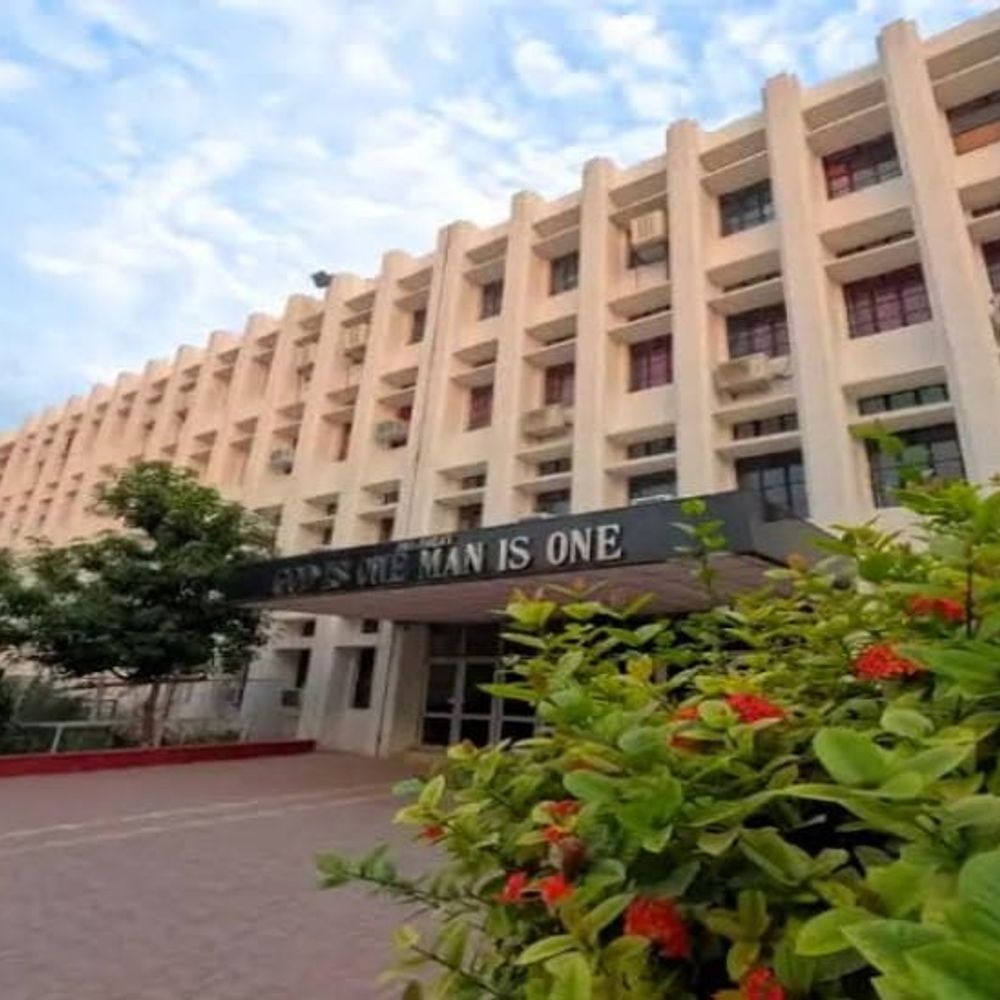एस्ट्रोनॉट शुभांशु के स्कूल को मिला फाइनल अल्टीमेटम:JD बोले- RTE के तहत हर हाल में देना होगा एडमिशन, स्कूल टालमटोल कर रहे हैं 
