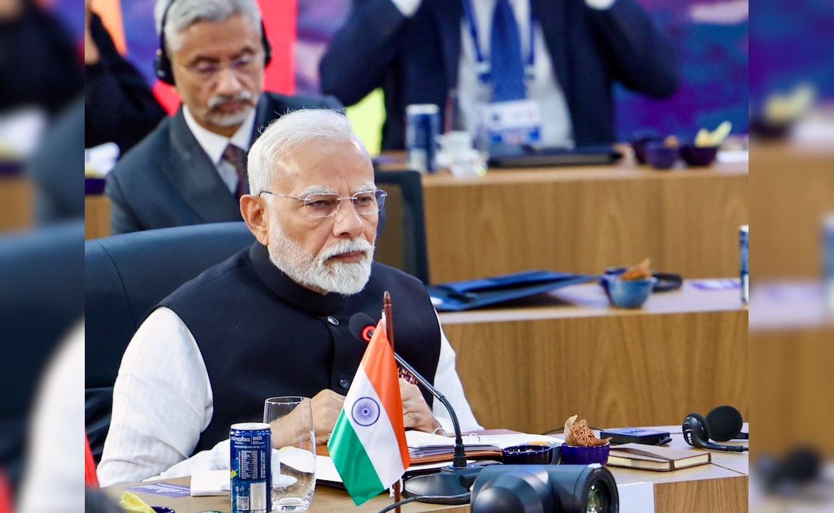 ग्लोबल साउथ के बिना दुनिया बिना नेटवर्क वाला मोबाइल… BRICS के मंच से PM मोदी ने UN को भी सुनाया 