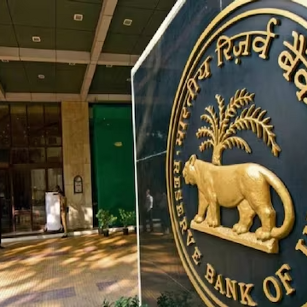अब समय से पहले लोन चुकाने पर नहीं लगेगा चार्ज:RBI का नया नियम 1 जनवरी 2026 से लागू होगा, जानें इससे जुड़ी जरूरी बातें 